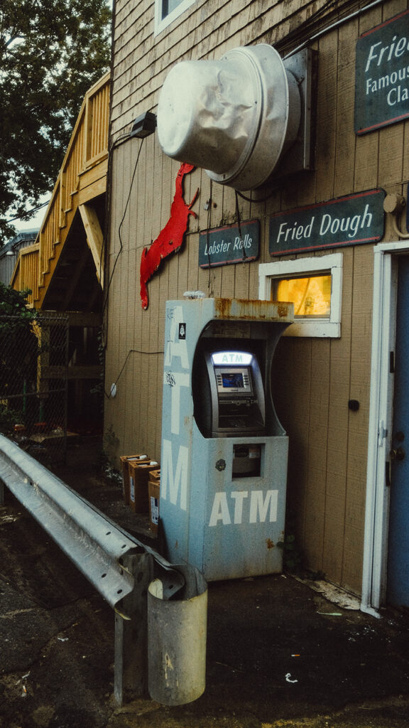 Hunter Macleod ATM, Digital photograph